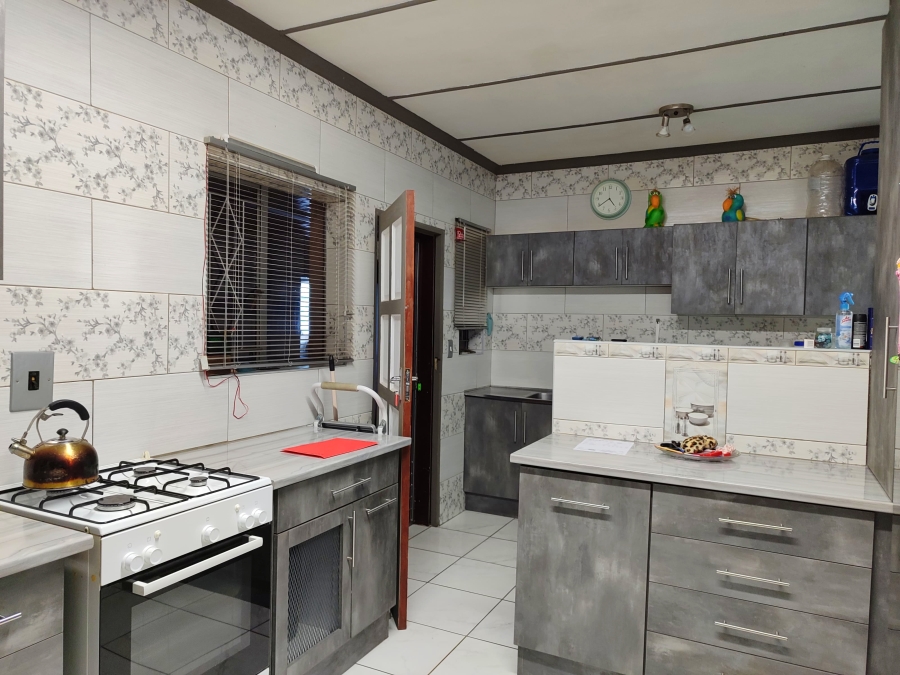 4 Bedroom Property for Sale in Stilfontein Ext 4 North West